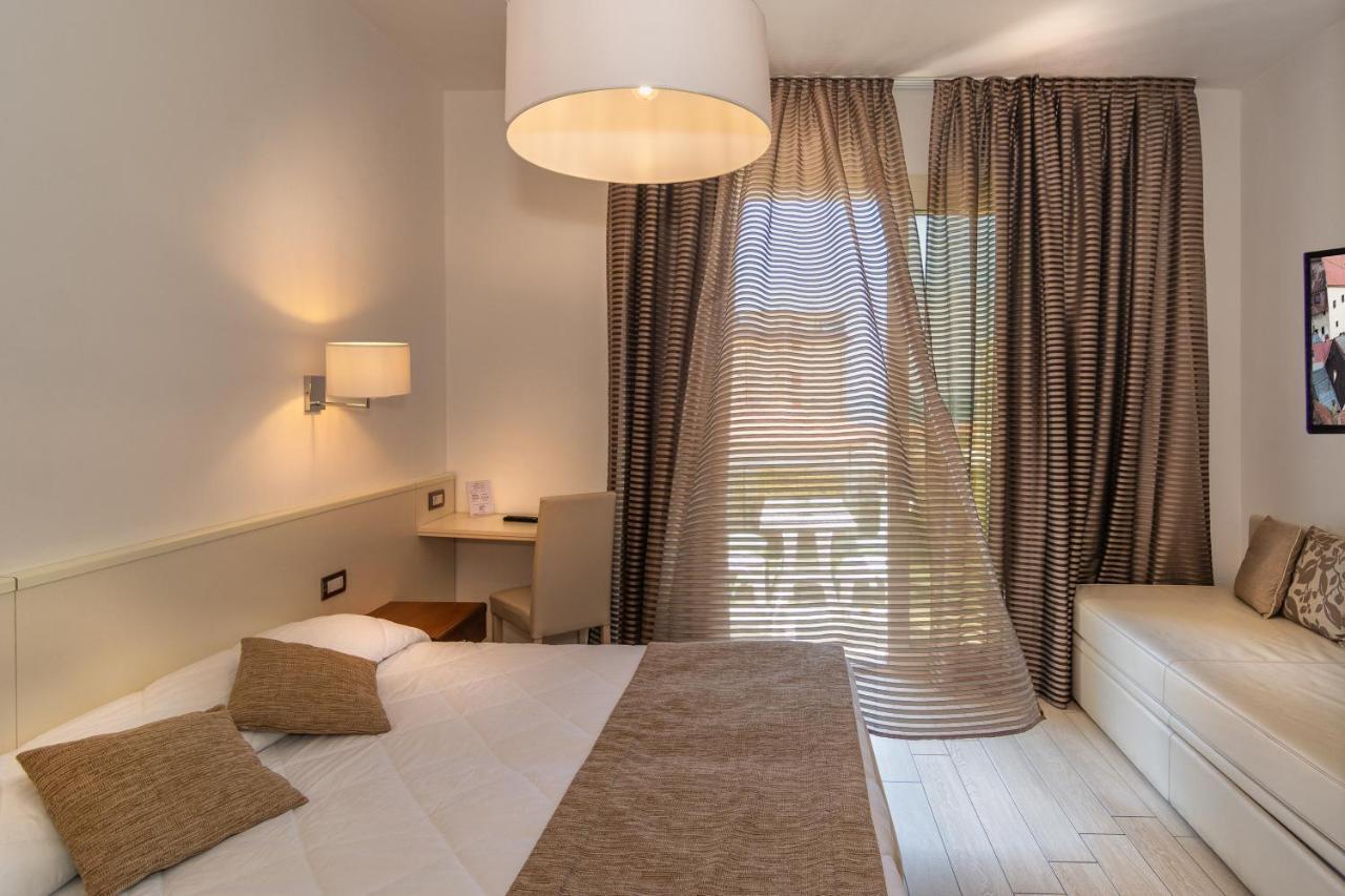 Hotel Pineta Mare Lido di Camaiore Dış mekan fotoğraf